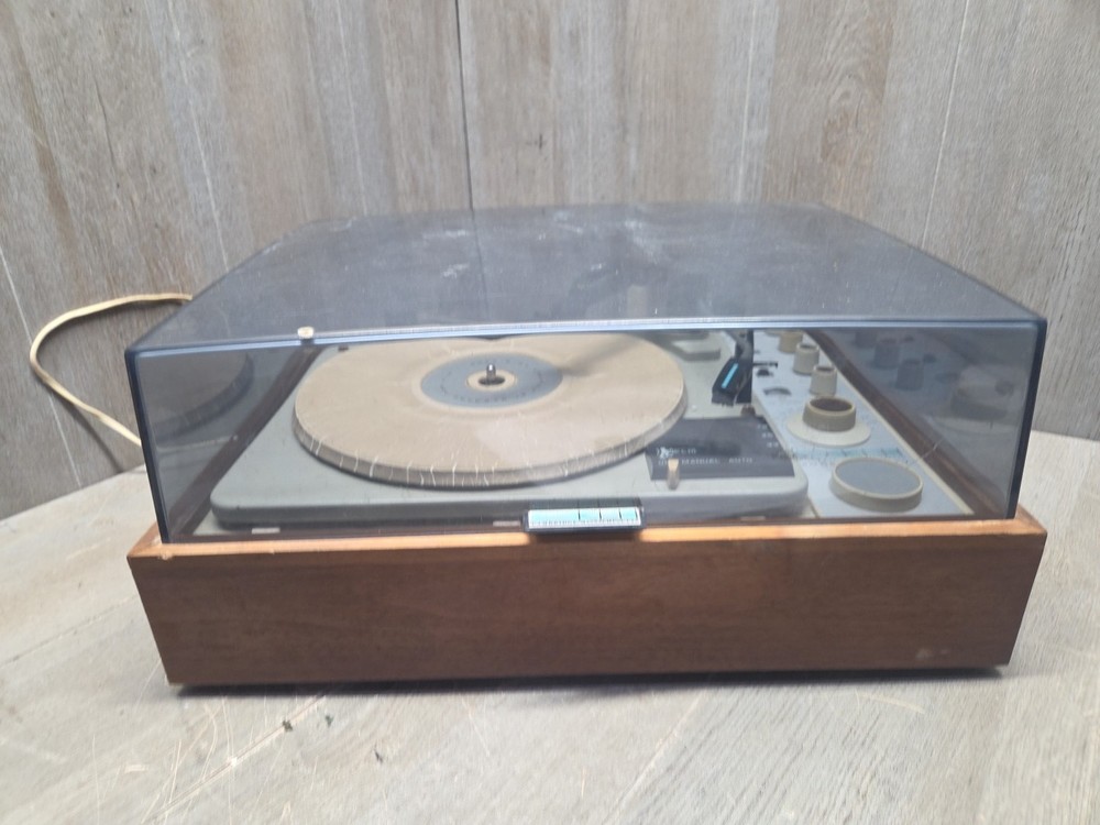 KLH Model Twenty Turntable