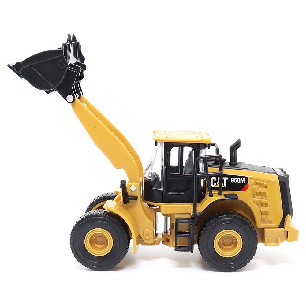 Diecast Masters 1/64 Caterpillar 950M Wheel Loader 84646CS