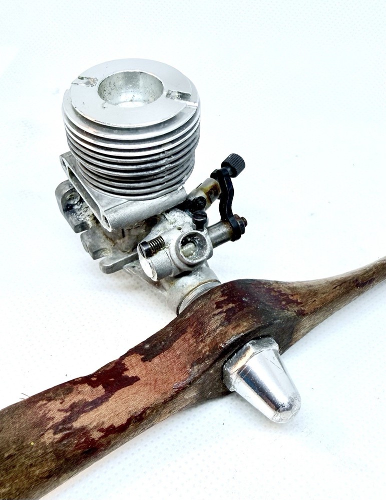 Vintage RC Airplane Engine GP 7