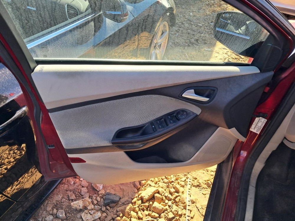 FOCUS 2013 Glove Box 4841660