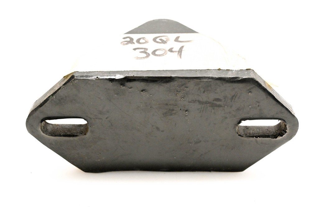 Mack 20QL304 Bumper Insulator NOS