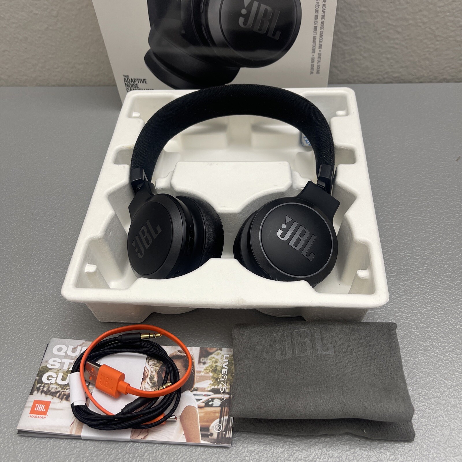 JBL Live 675NC Wireless On-Ear Headphones with Adaptive Noise Cancelling - NOB