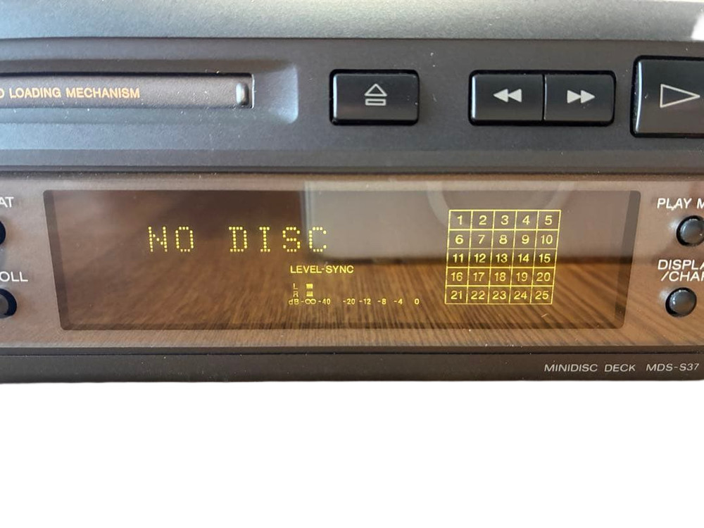 Sony MDS S37 MiniDisc Deck Player With Remote Tested Powers On