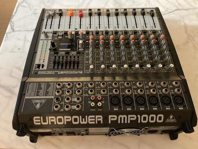 behringer europower pmp1000 Mixer