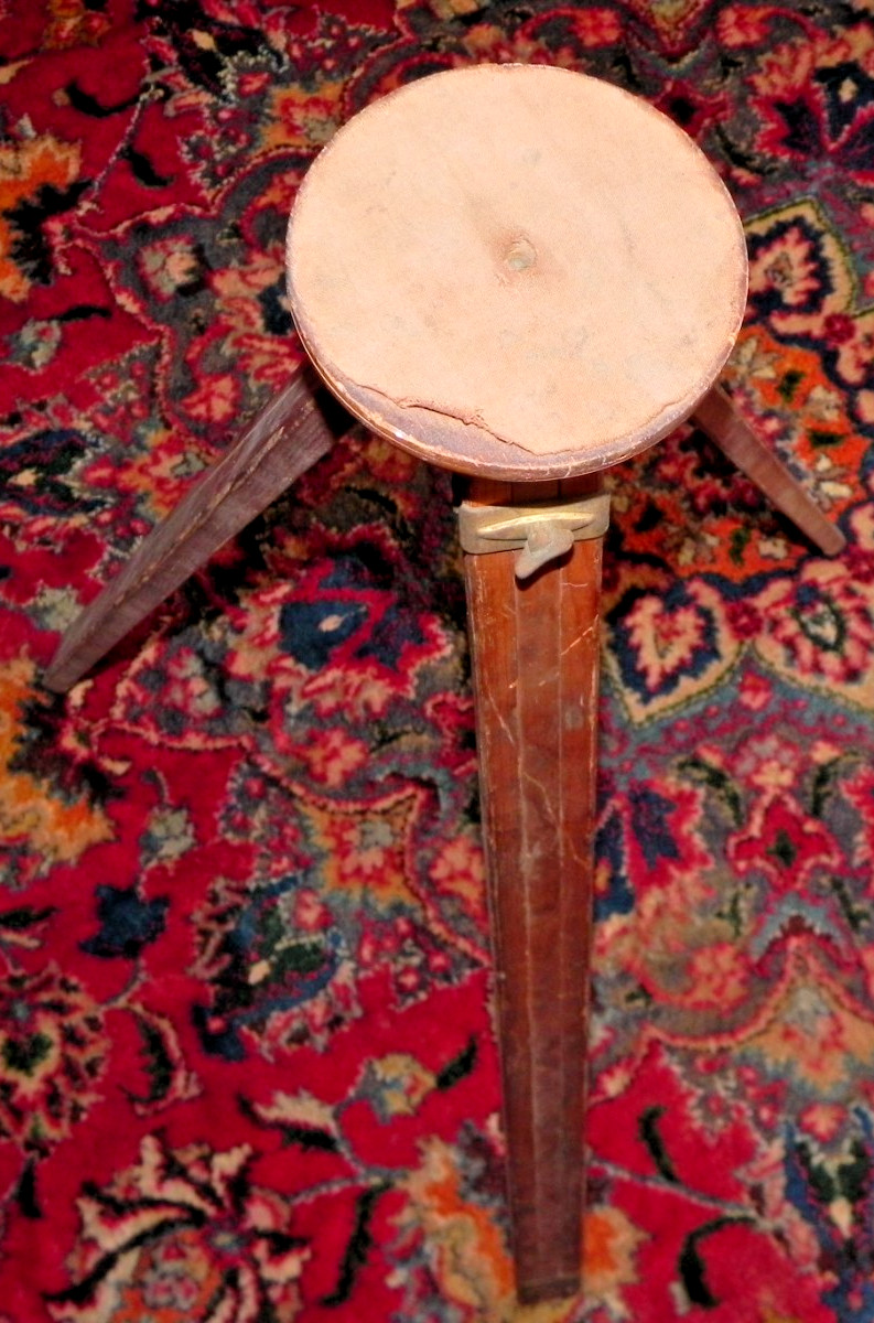 Antique/ Vintage-Survey/Level/Transit/CAMERA PHOTOGRAPHY-WOOD TRIPOD/Base Stand