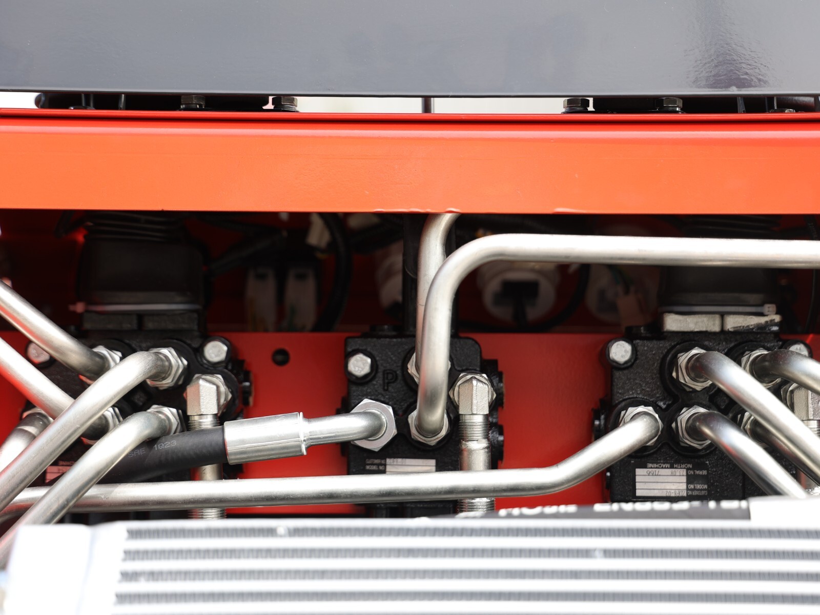 Mini SkidSteer Loader Wheel Honda EPA Gas 22.1 HP Engine FREE SHIPPING