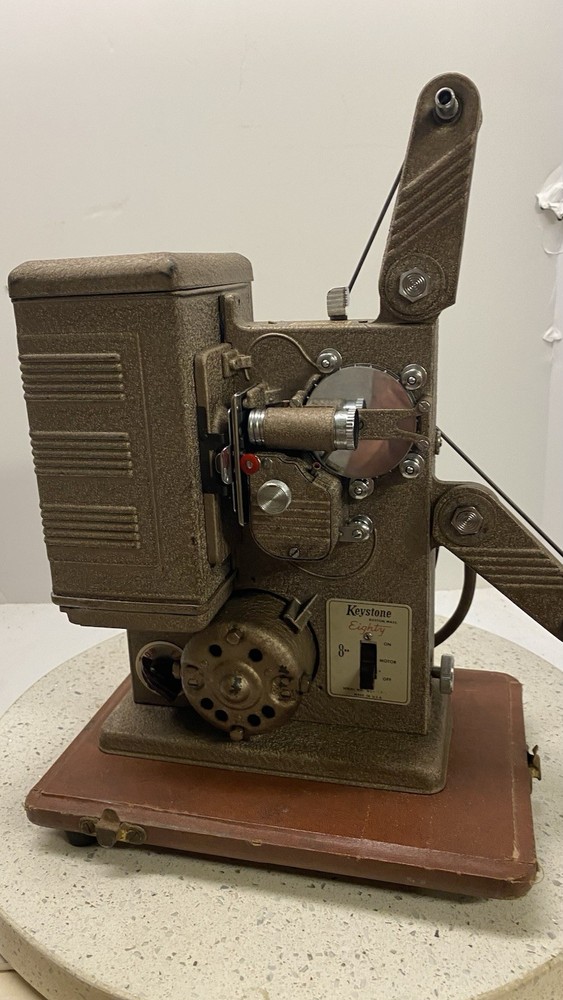 Antique 8mm Keystone Eighty Projector Tested W/Carrying Case