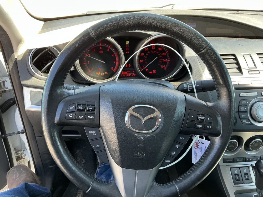 3 2011 Glove Box 4998884