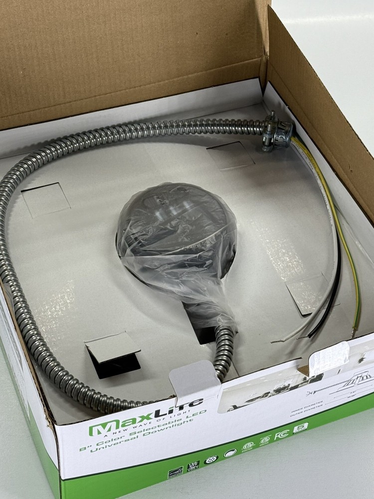 MaxLite RCF818CSW 8" Color Selectable LED Universal Downlight - NEW