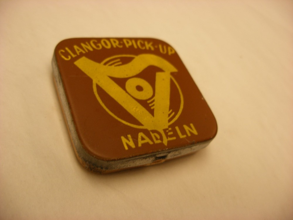 Phonograph Gramophone Needle Tin - Clangor - Brown