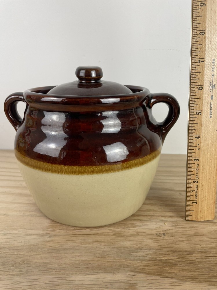 Pottery 2-Handled Crock Jar Bean Pot with lid