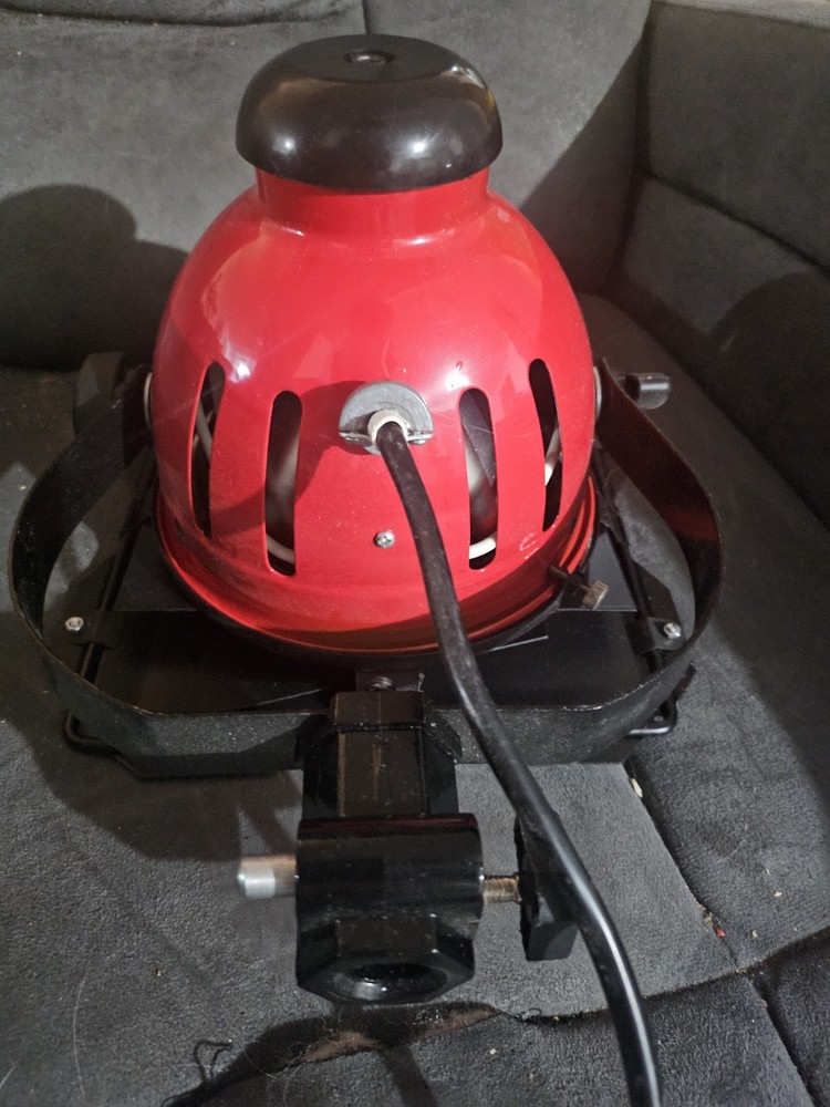 Continuous Studio Flood/Fill "Redhead" Light, Unknown Wattage