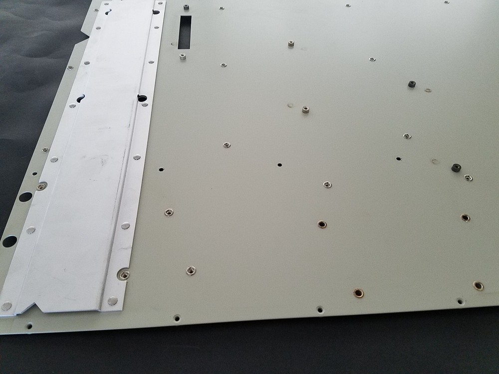 Metal Panel for a FLUKE 5100B Calibrator