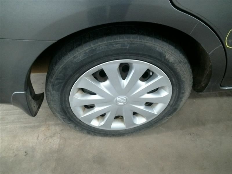 VERSA 2016 High Mounted Stop Light 104511309