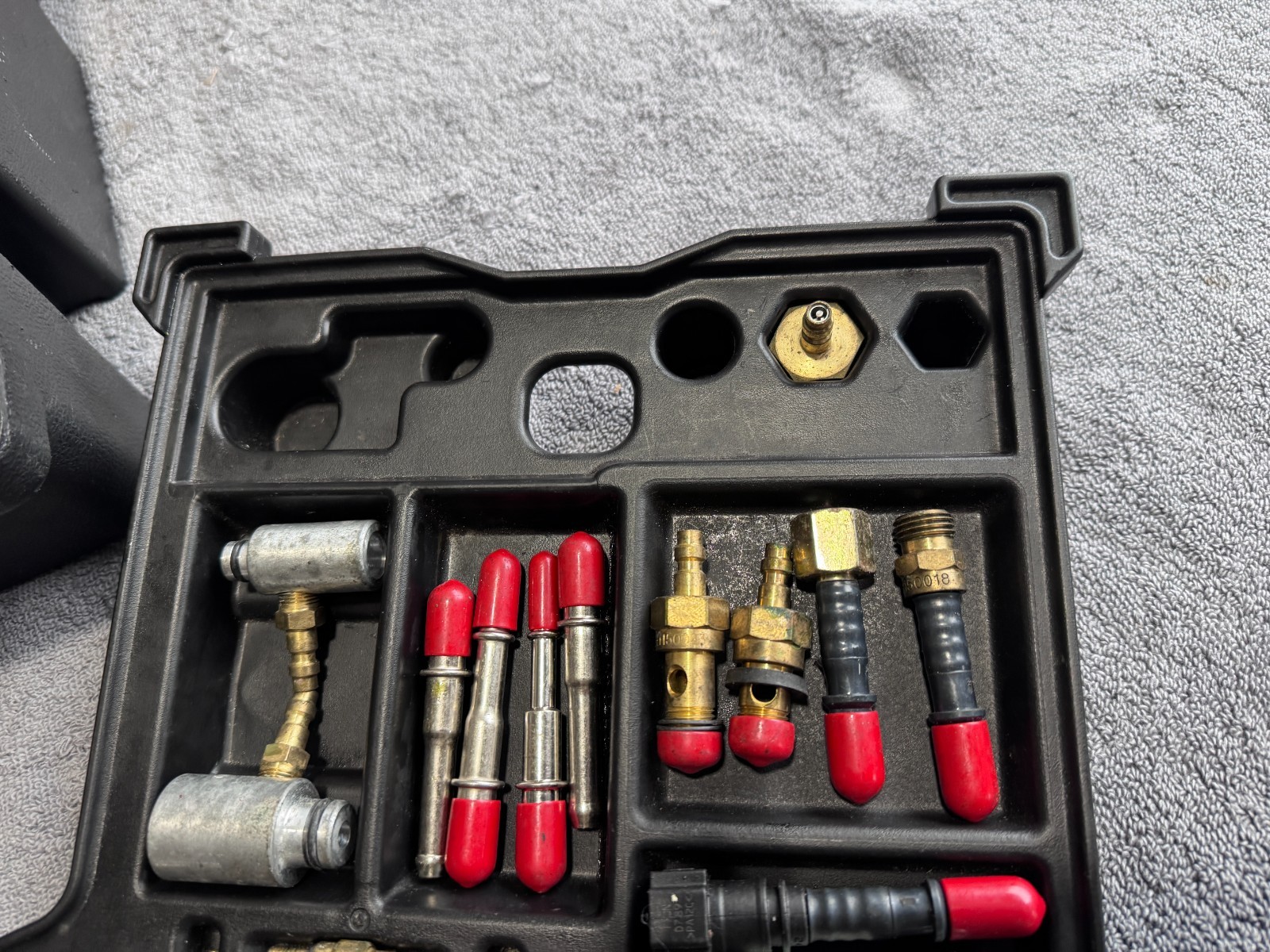 Snap-on Tools Master Fuel Injection Pressure Gauge Test Kit Set EEFI500A