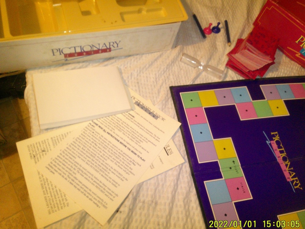 3 USED OLD BOARD GAMES 2 SAME PICTIONARY 1 PICTIONARY JUNIOR