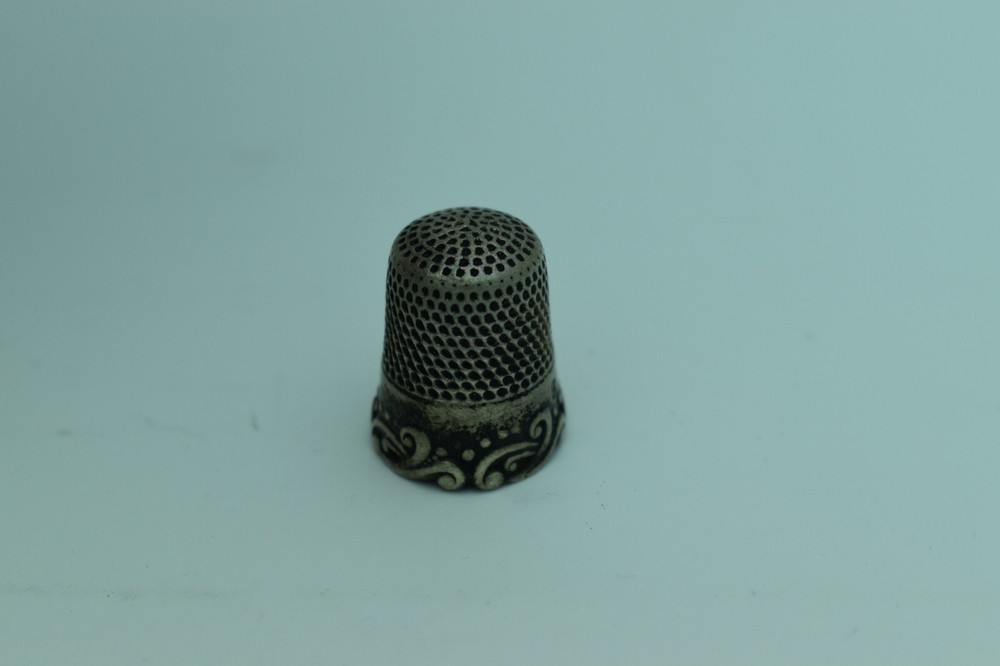 Antique Ketcham & McDougall Sterling Silver Thimble Scroll