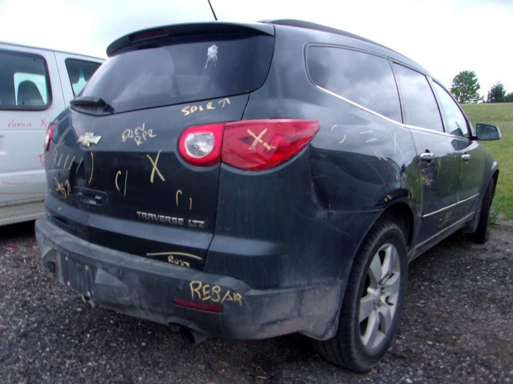 Used A/C Selector Switch fits: 2011 Chevrolet Traverse rear console mounted opt