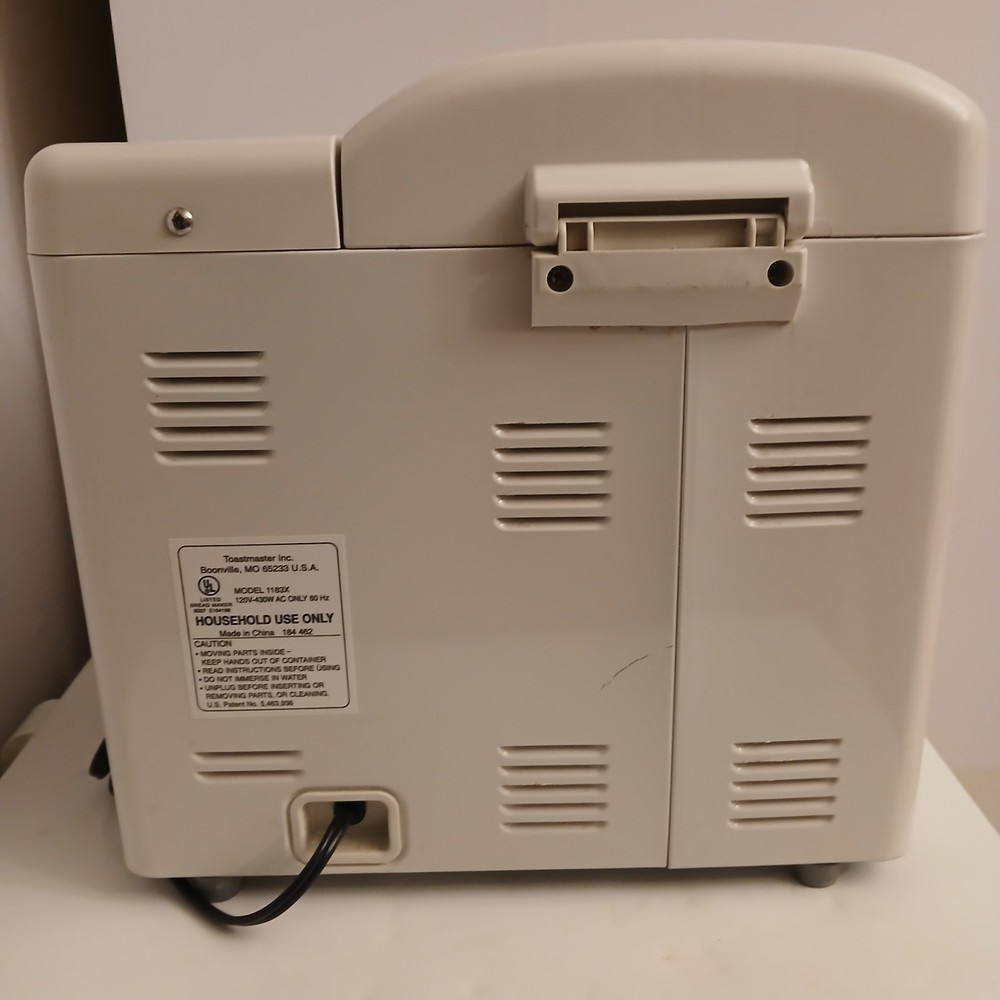 Bread Maker Breadman TR888 Corner Bakery 2lb Programmable Dessert Bread