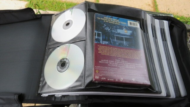 DVD /CD/Blu-ray Case, HOLDS 200 Discs and 100 Booklets Capacity, Storage Binder,