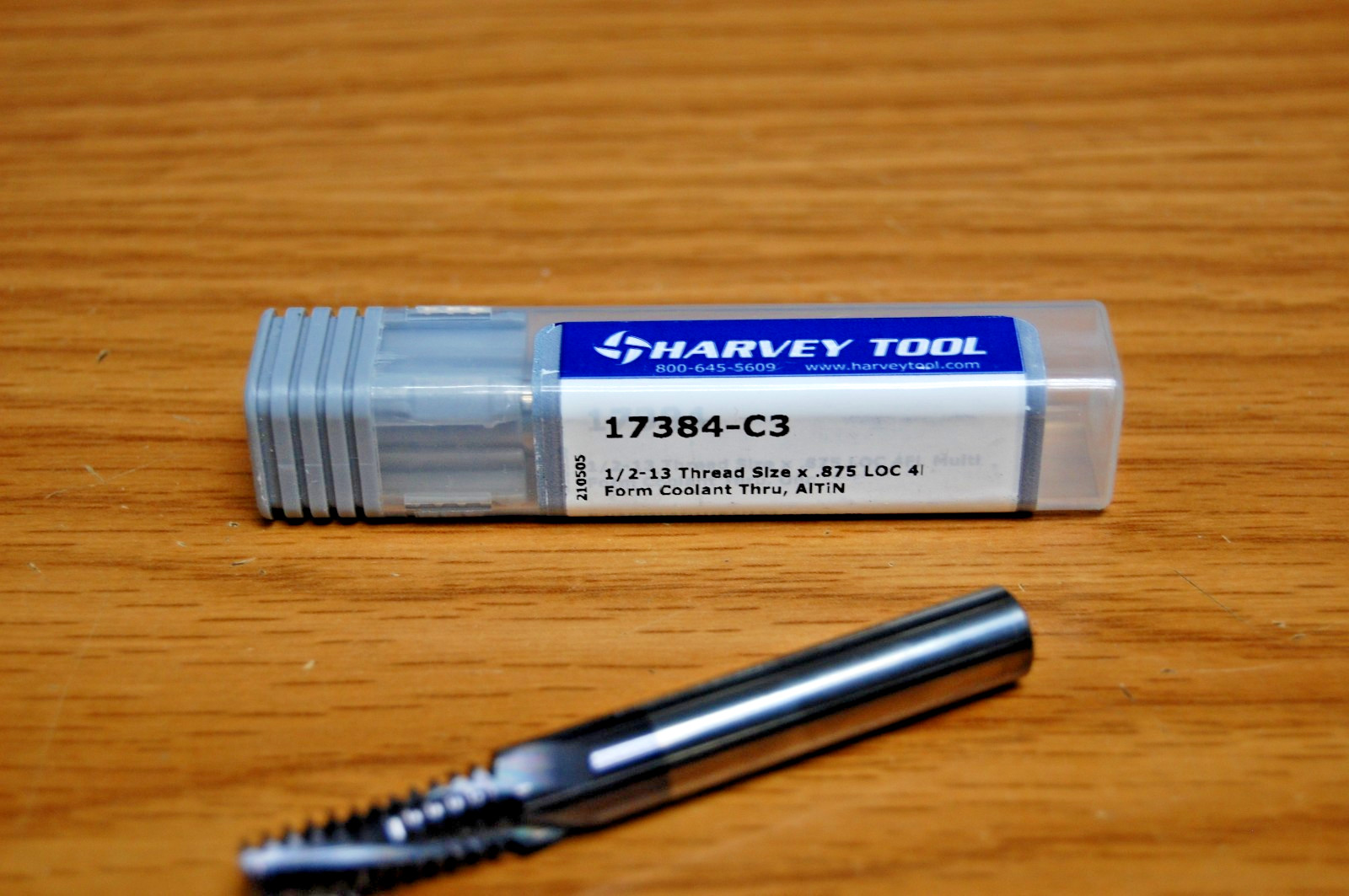 THREAD MILL .3500" x 1/2-13 4 FLUTE COOLANT THRU CARBIDE COATED HARVEY# 17384-C3