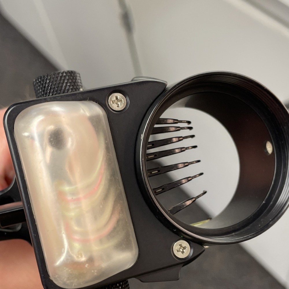 AXCEL 7- Pin adjustable Sight for Compound Bow Black