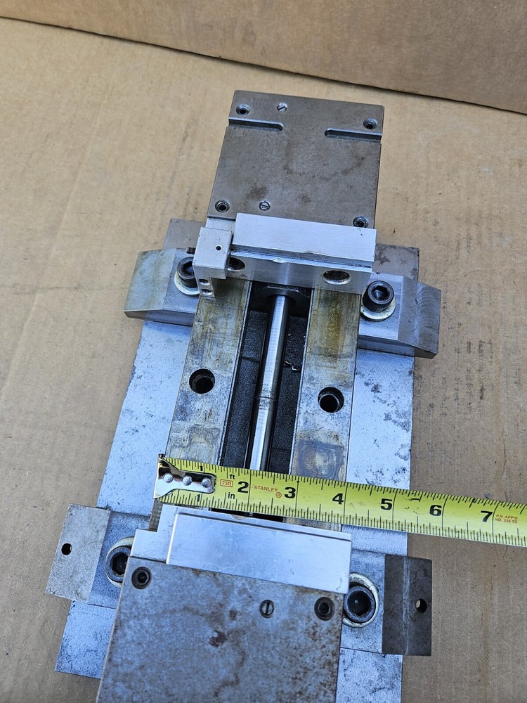 Kurt 4" ?? Vise Milling Machine Used