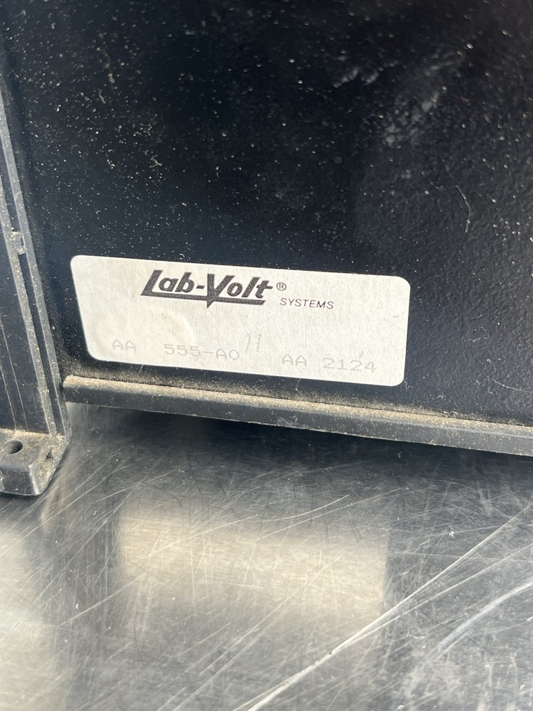 Lab Volt model 555A Exploratory Electronics Laboratory School Owned