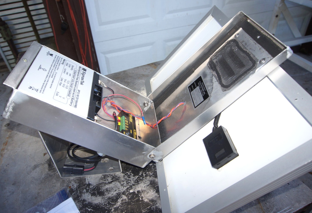 K&K Systems SPLASHER Solar Panel Traffic Beacon Flasher 24/7 Control System