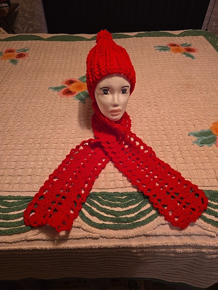 New Red Handmade Hat And Scarf  Set