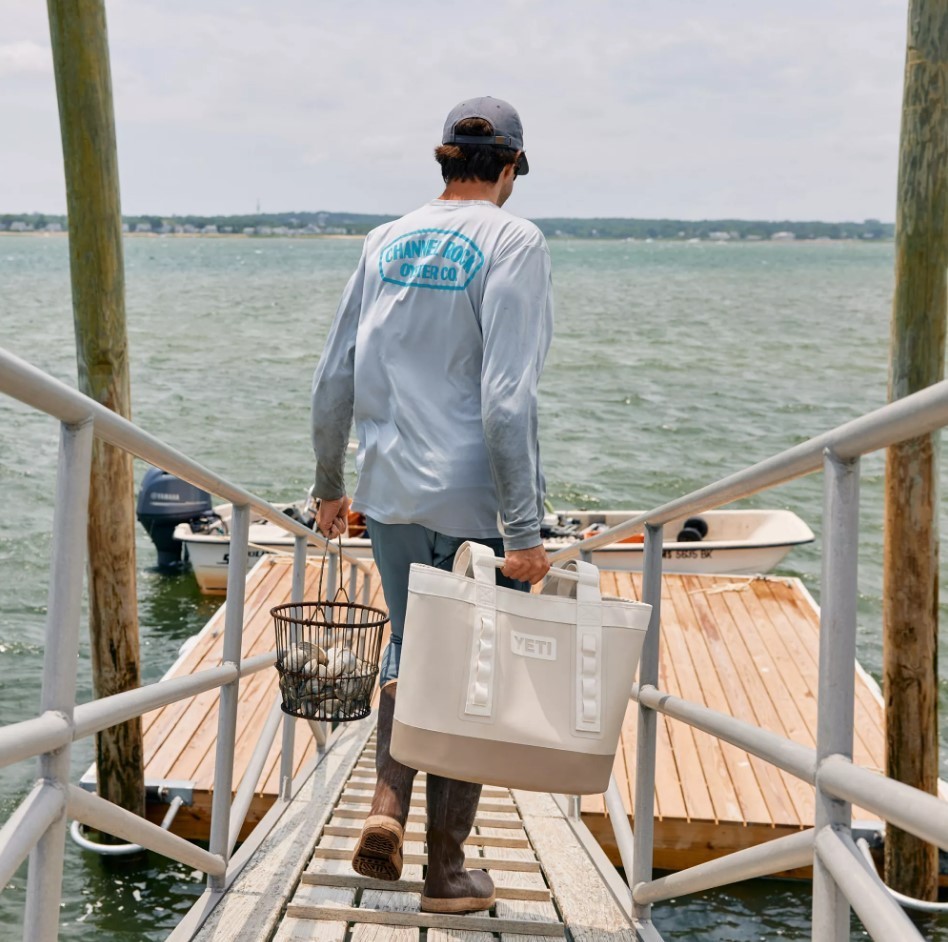 New YETI Camino 35 Carryall Tote Cape Taupe All-Purpose Gear Bag