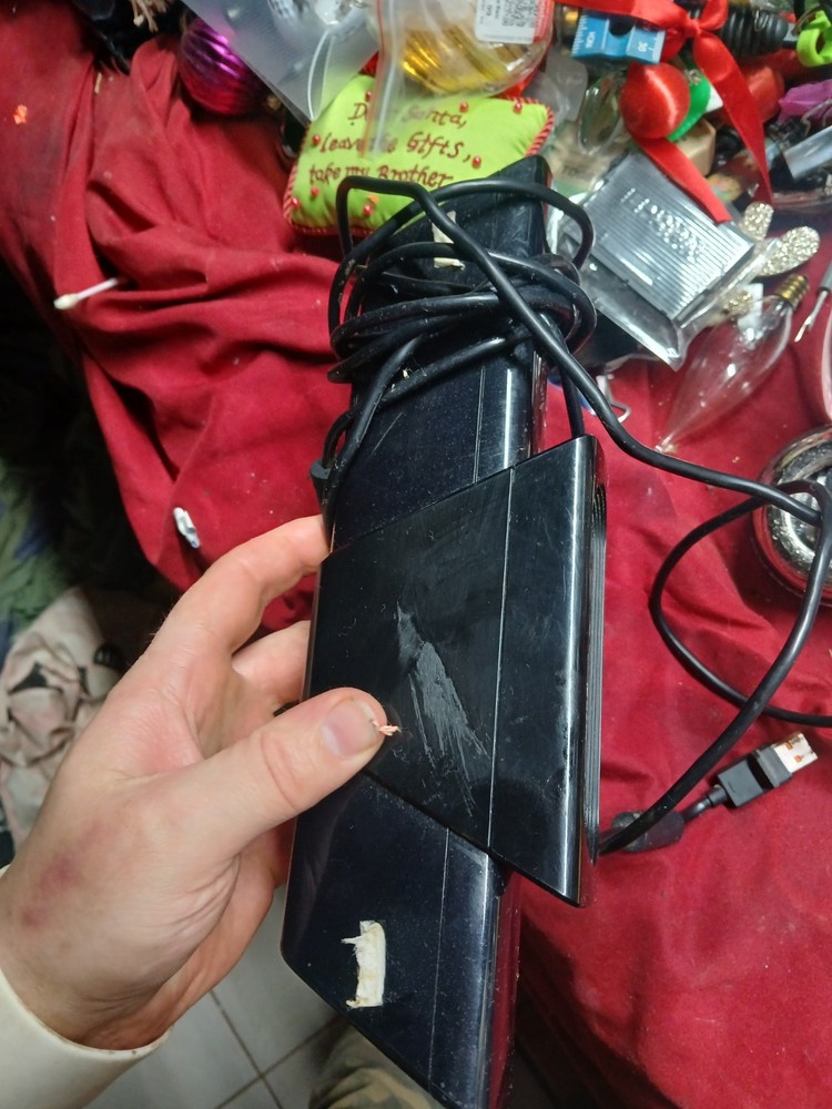 Microsoft Xbox 360 Kinect Sensor Bar, often found equipped Nyko Zoom Sensor