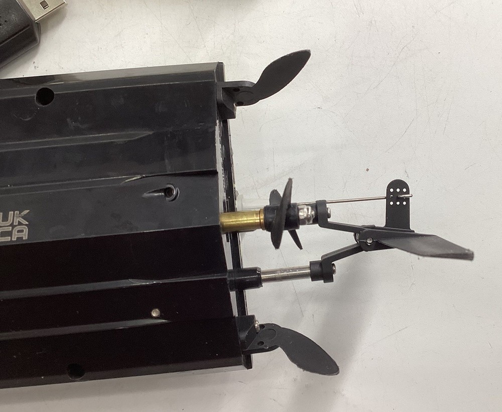 BEZGAR TX123 Remote Control Boat