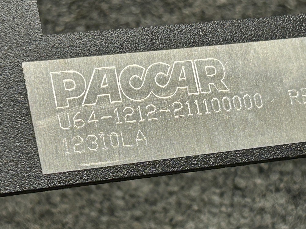 KENWORTH U64-1212-211100000 PANEL-SLEEPER CONTROL