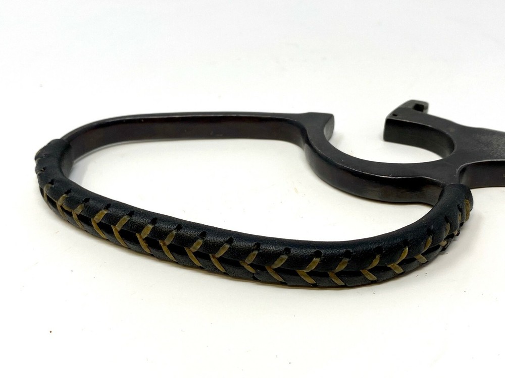 DIY - Leather Lever Wrap