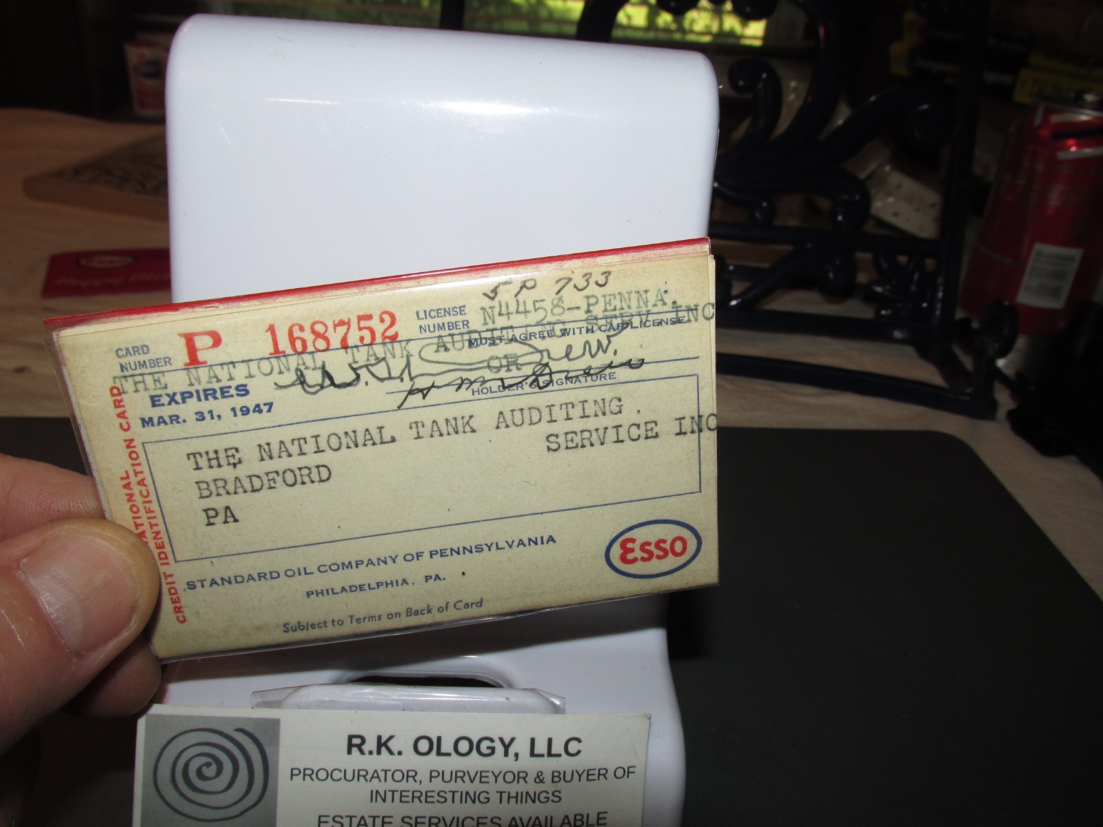 ESSO NATIONAL CREDIT CARD ID & SLEEVE STANDARD OIL OF PENNSYLVANIA EXP 1948