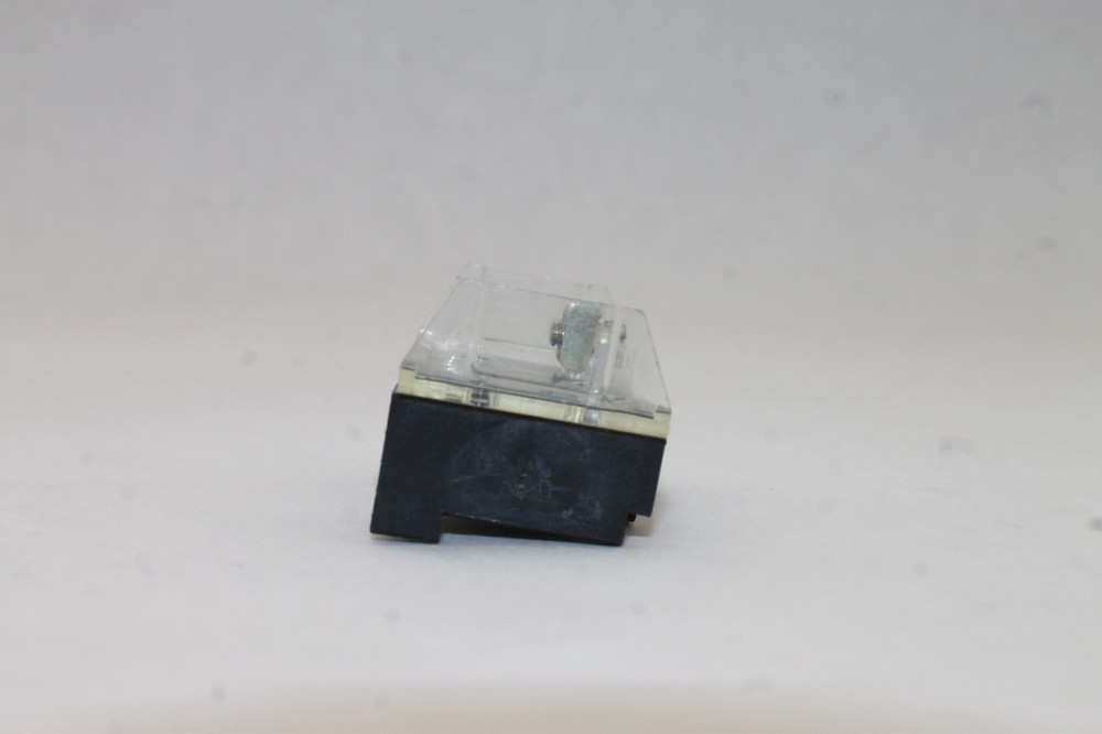 Allen-Bradley 2 Position Contact Block (Missing Screw)