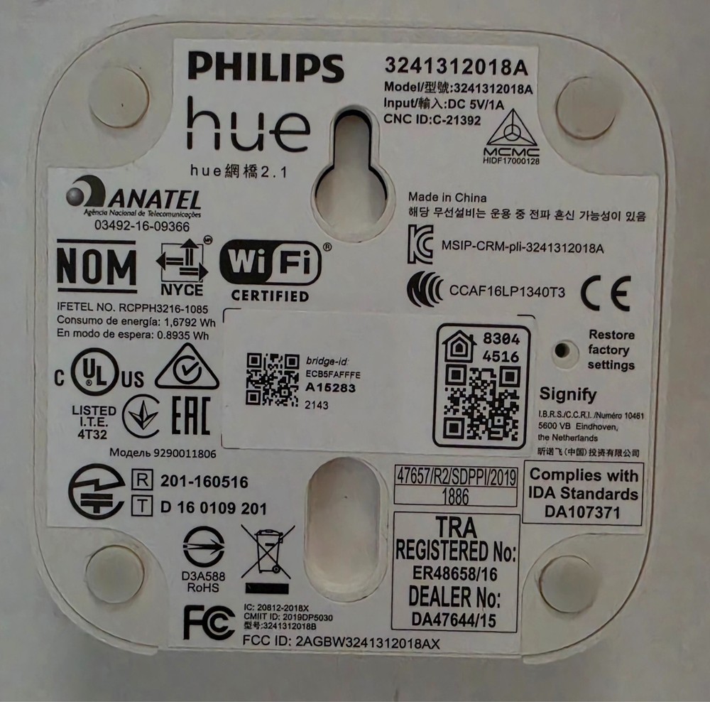 Philips Hue Play Sync Bundle (4K HDMI Box, 75" Gradient Lightstrip, Hue Bridge)