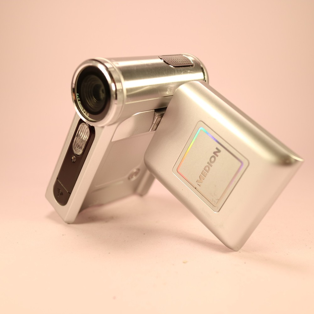 Medion MD 85544 Handheld Compact Digital Video Recorder Silver Tested