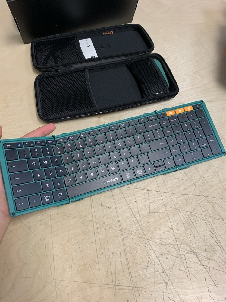 Foldable Keyboard and Mouse, XKM01 True Full-Size Folding Wireless Keyboard