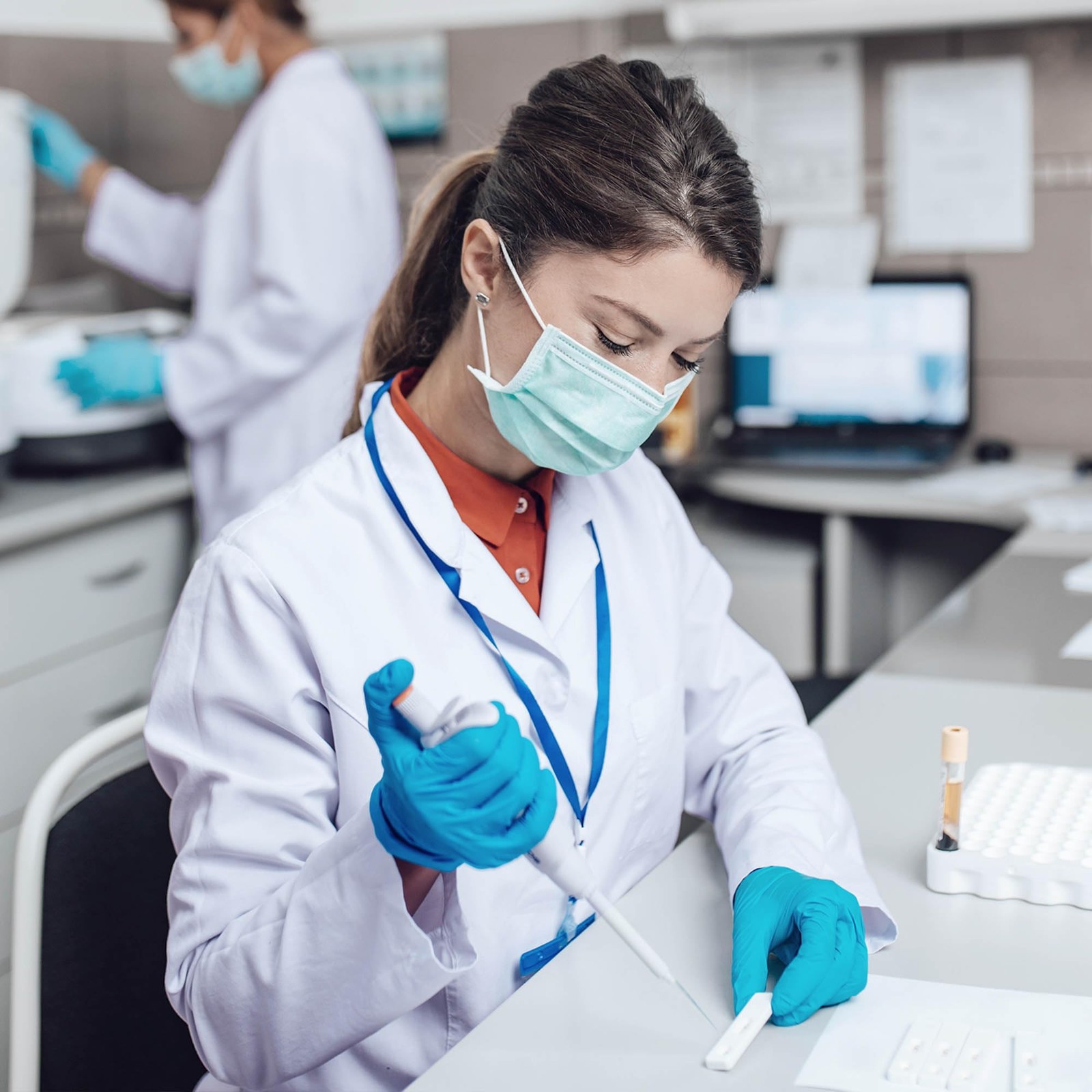 NY Threads Professional White Lab Coat for Women, Small (Pack of 1),