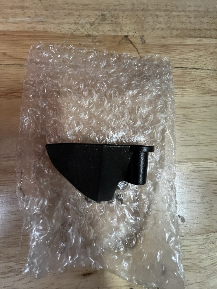 2LB Bread Maker with Yeast & Nut Dispenser, 21-in-1 Programmable Compact Bread M