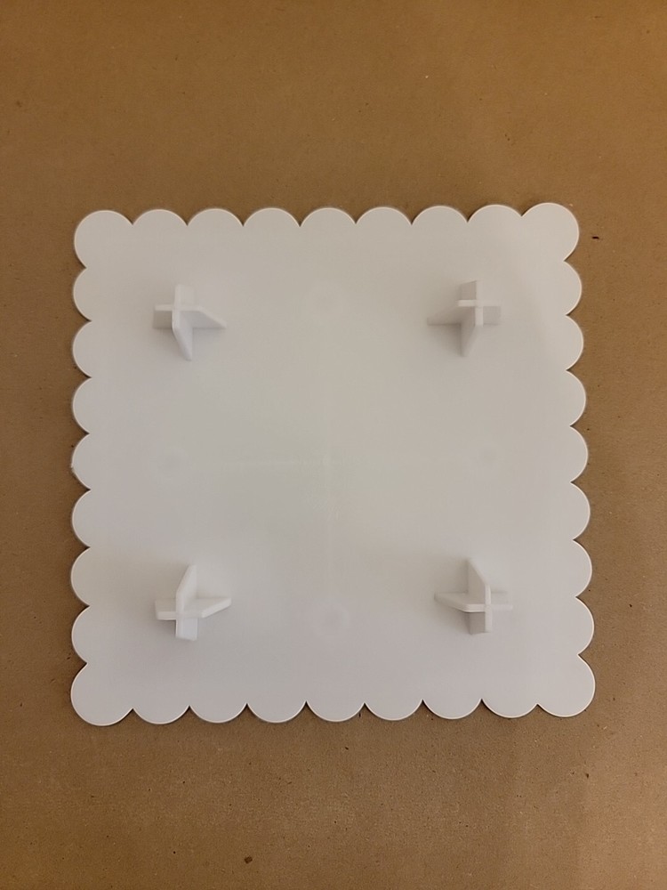 Wilton 7in. Square Separator Plate