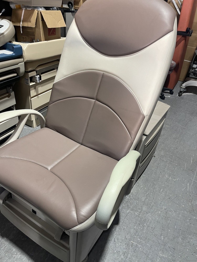 Brewer 6500 Access High-Low Exam Table