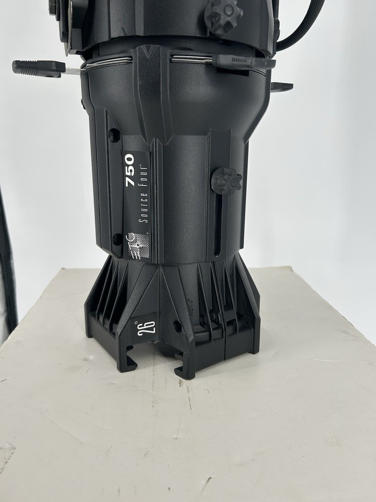 ETC Source Four Leko 575/750