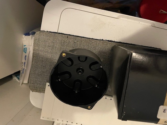 03 185 Bosch Distributor Cap