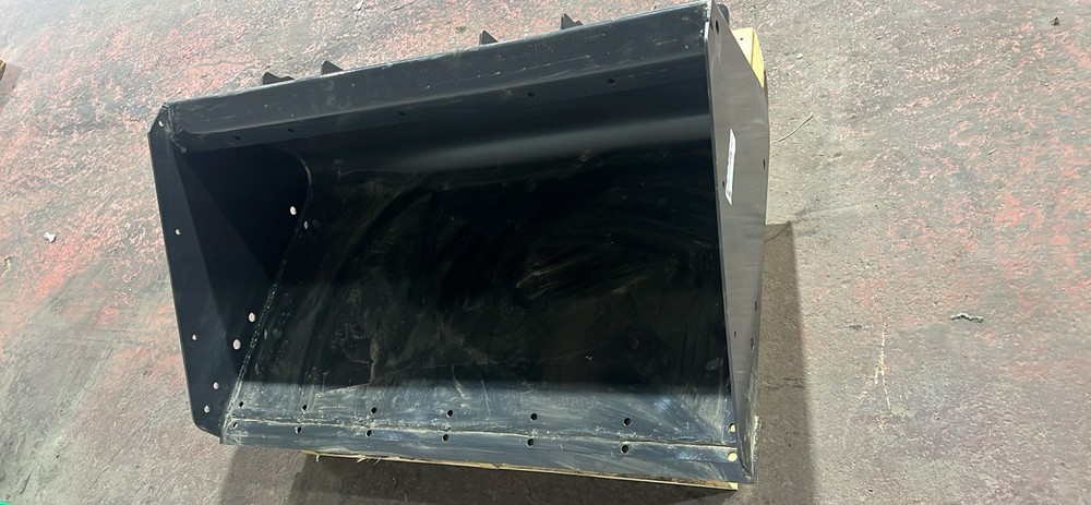 44" GENERAL PURPOSE BUCKET (CII INTERFACE), 7272919 BOBCAT