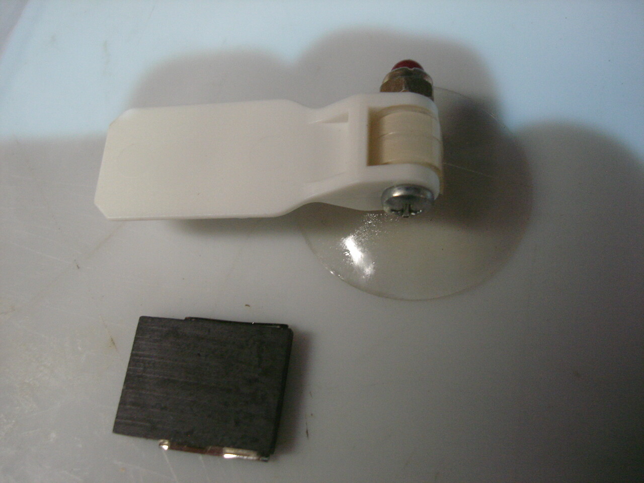 Honeywell 071-00110-0001 Passive GPS Antenna w/ magnetic and suction mounts NEW!