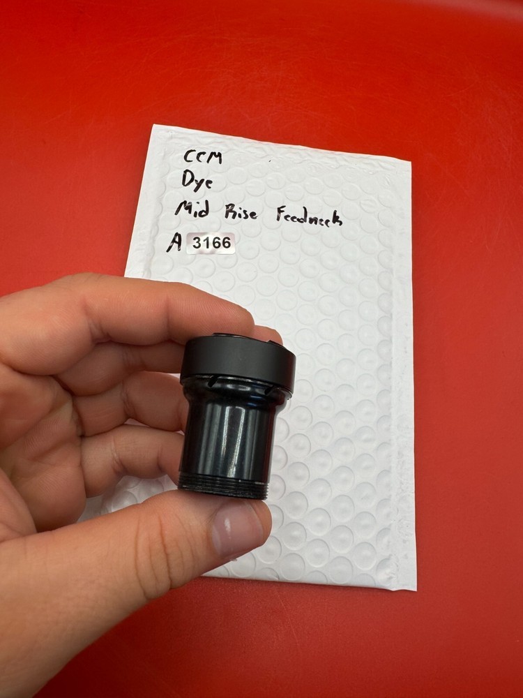 CCM Dye Mid Rise Feedneck