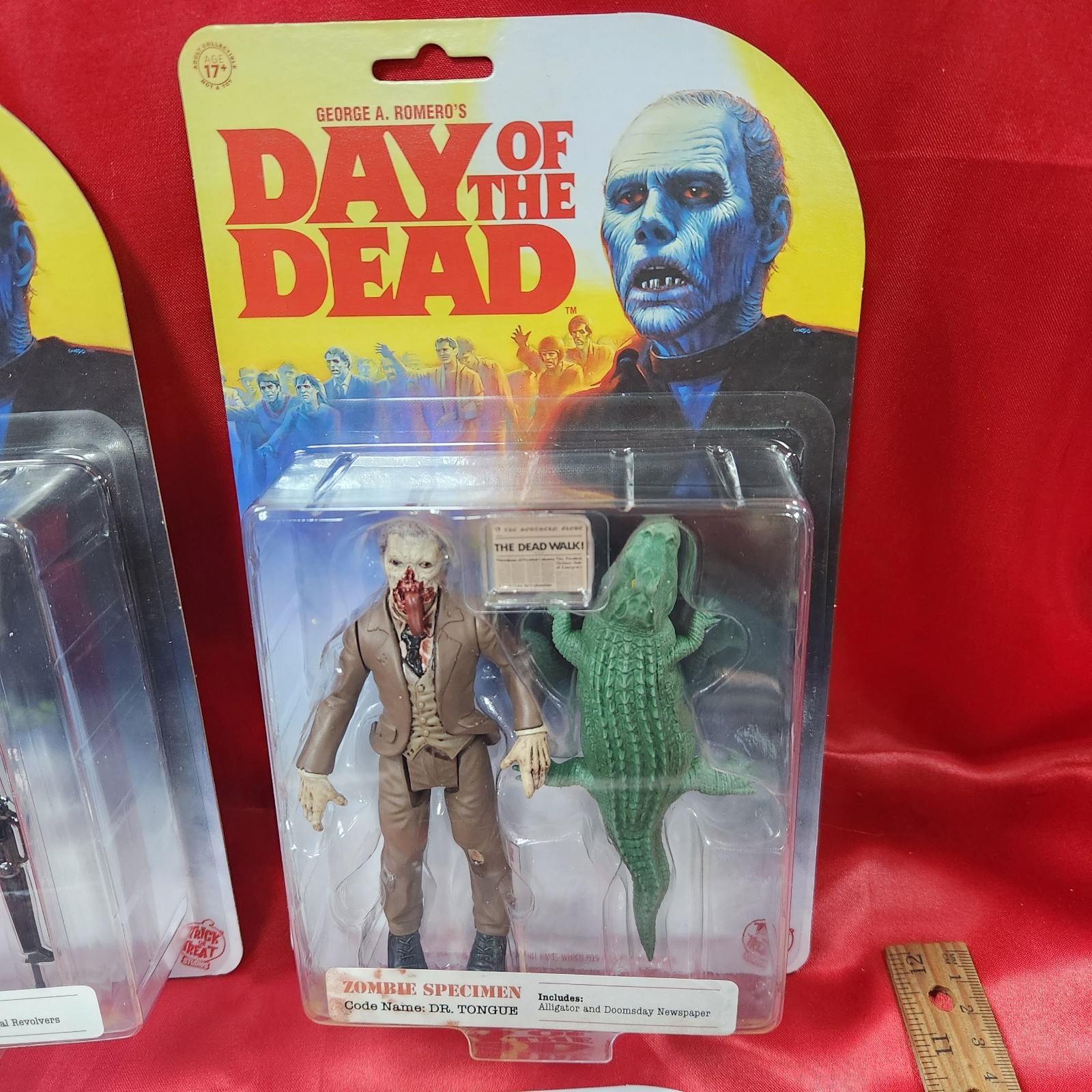 Set of 4 - Day of the Dead Figures - Trick or Treat Studios - IN STOCK
